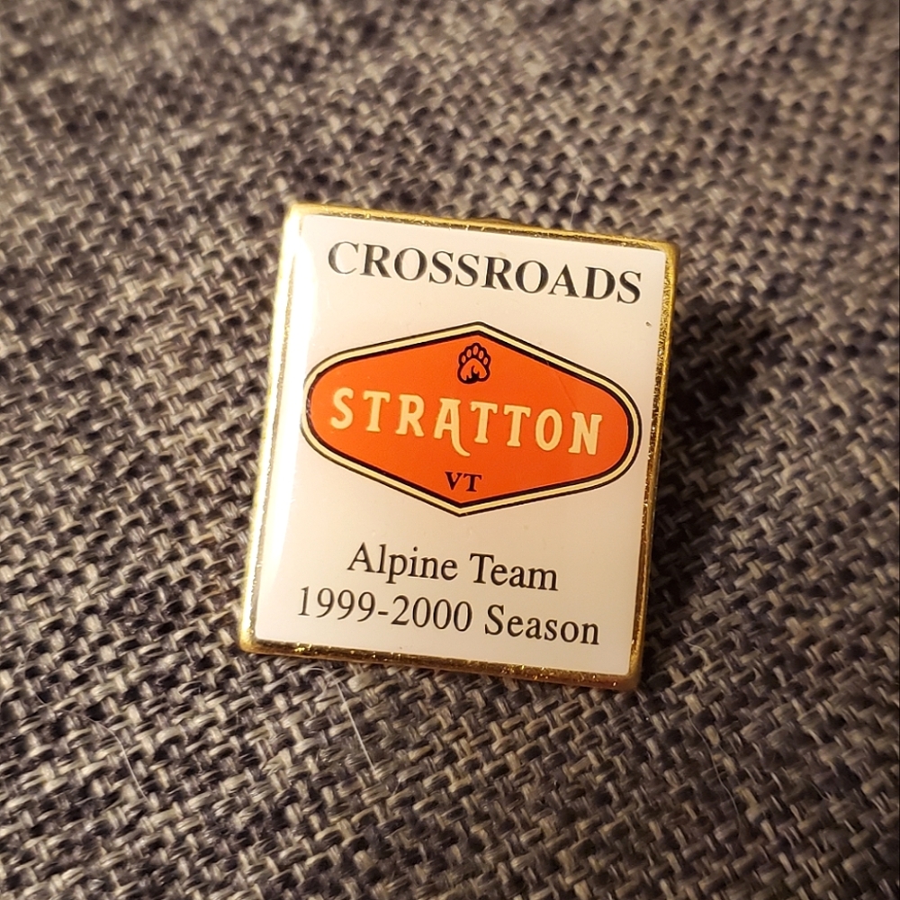 Stratton Vermont Crossroads 1999-2000 Season Alpine Team Commemorative Pin